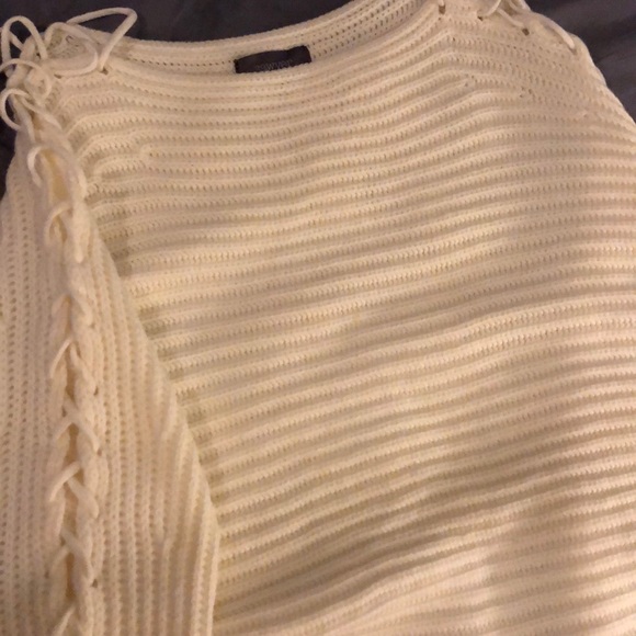 Tie down sweater - Picture 3 of 5